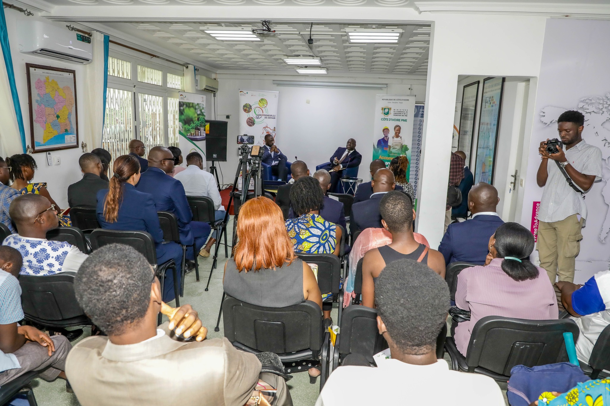 355299882_734733851991098_9182318380693595485_n